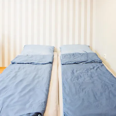 Basic For Up To 5 Guests Apartment