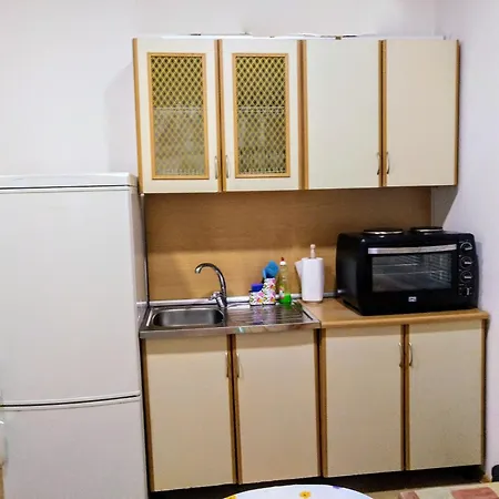 Downtown - Compact Cost Flat - 1st Floor Apartment Burgas