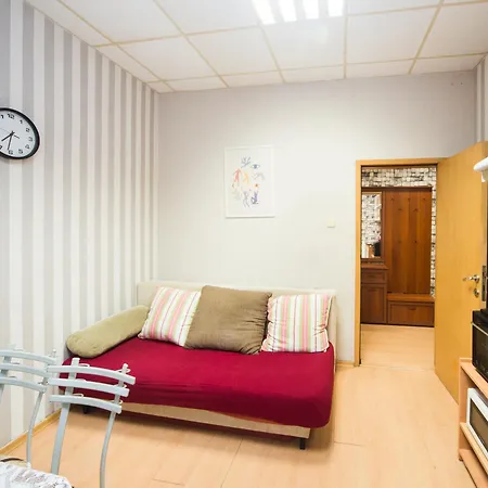アパート Basic Apartment For Up To 5 Guests